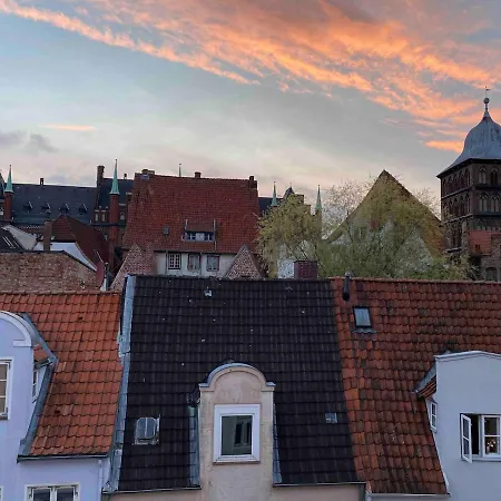 דירה Tolle Aussicht - Ruhige Direkt Am Burgtor! ליבק